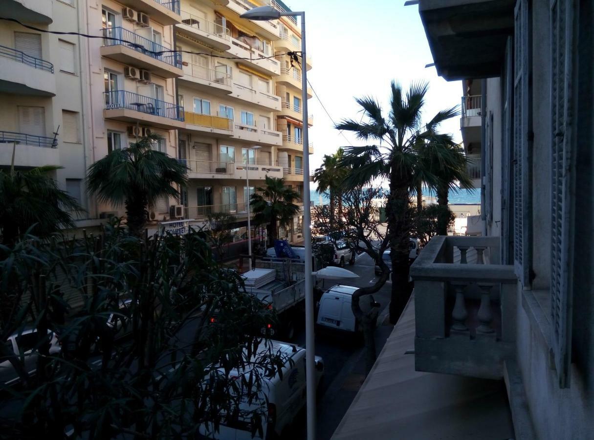 Amiral Courbet Apartment Juan-les-Pins Pokoj fotografie
